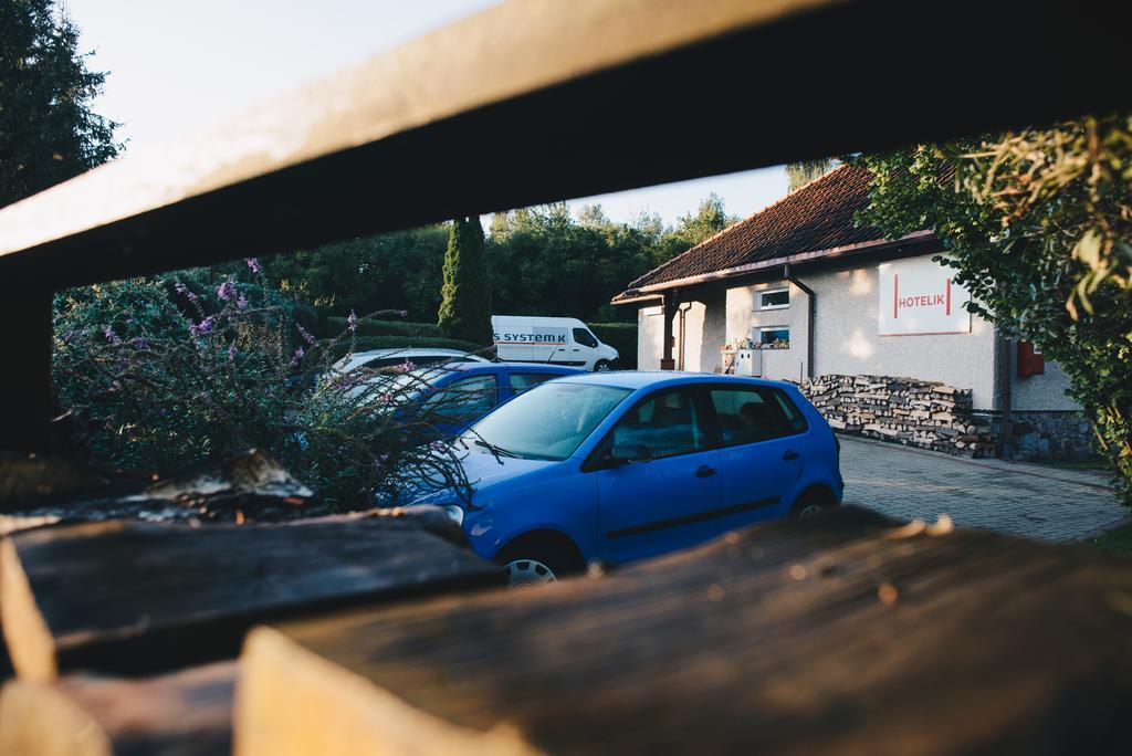 Motel Hotelik オルシュティン エクステリア 写真